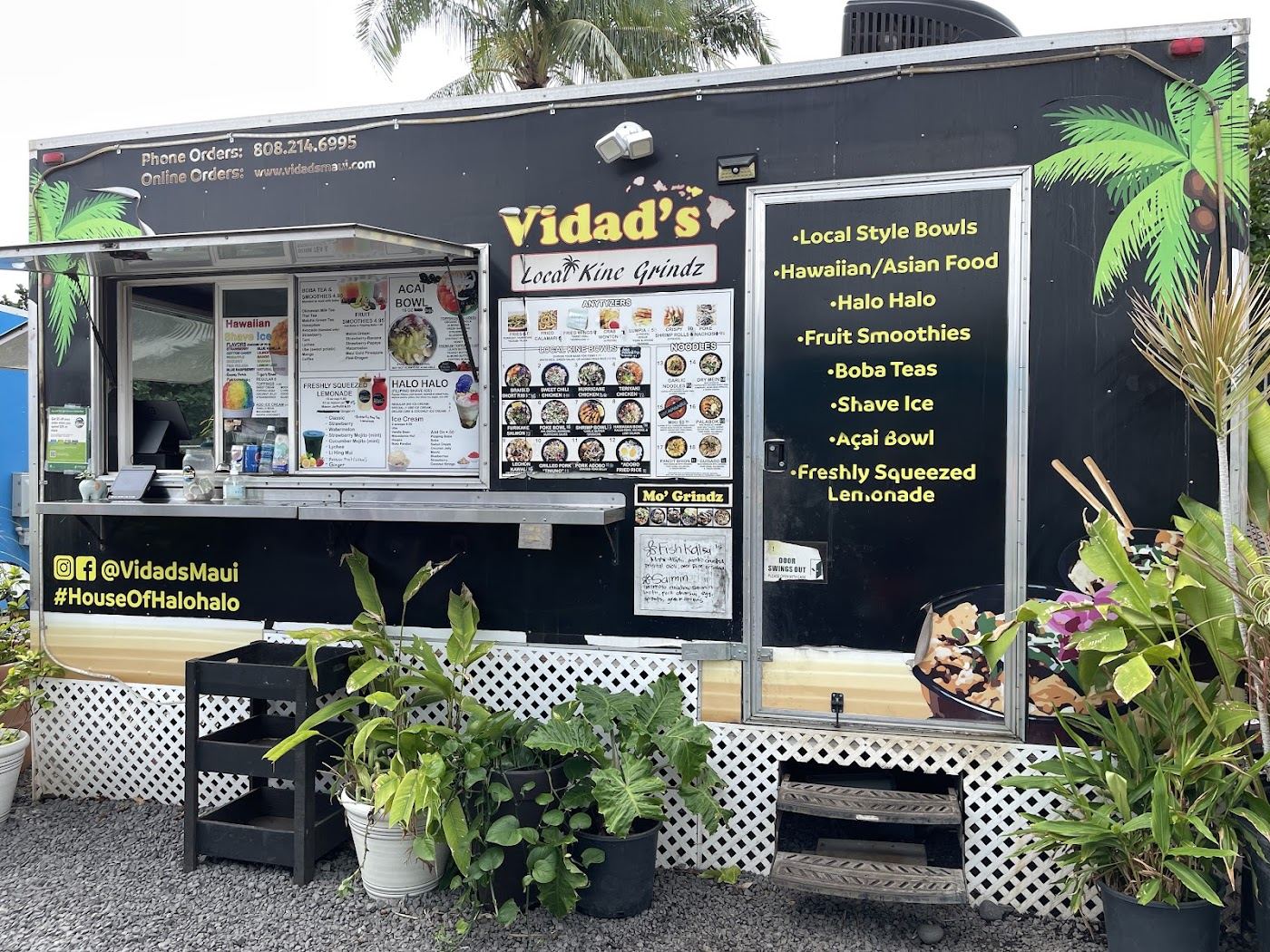 The Vidad's food truck in Kihei